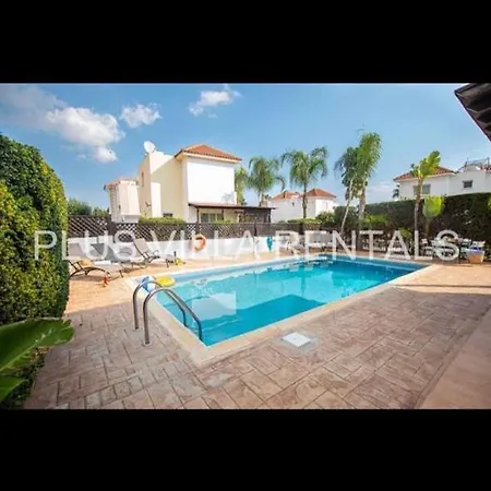 4 In Ayia Thekla Apartment *